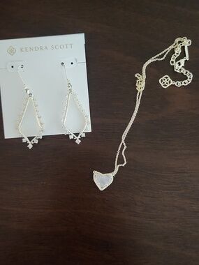 Kendra Scott Drop Earrings In Gold And Ari Heart Pendant Necklace